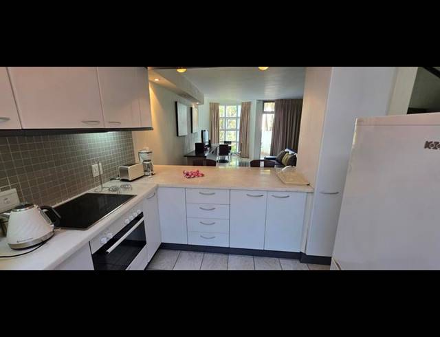 2 BEDROOM PROPERTY TO RENT IN LYME PARK